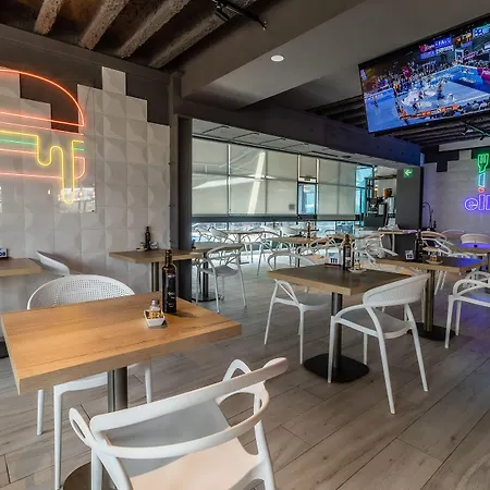 Hotelet Elretiro 2* Cambrils