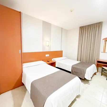 Hotelet Elretiro 2* Cambrils